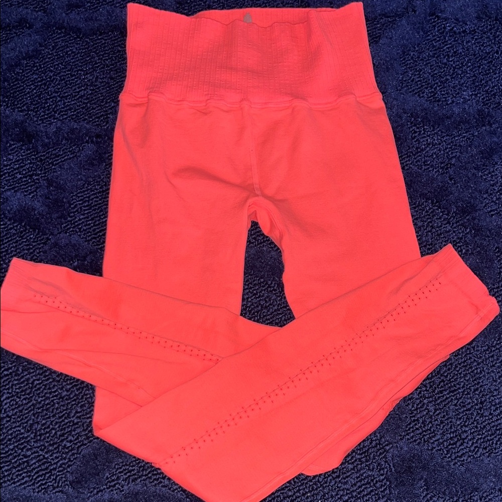 Free People Movement Vibrant Hot Pink Women’s Leggings - Picture 1 of 4